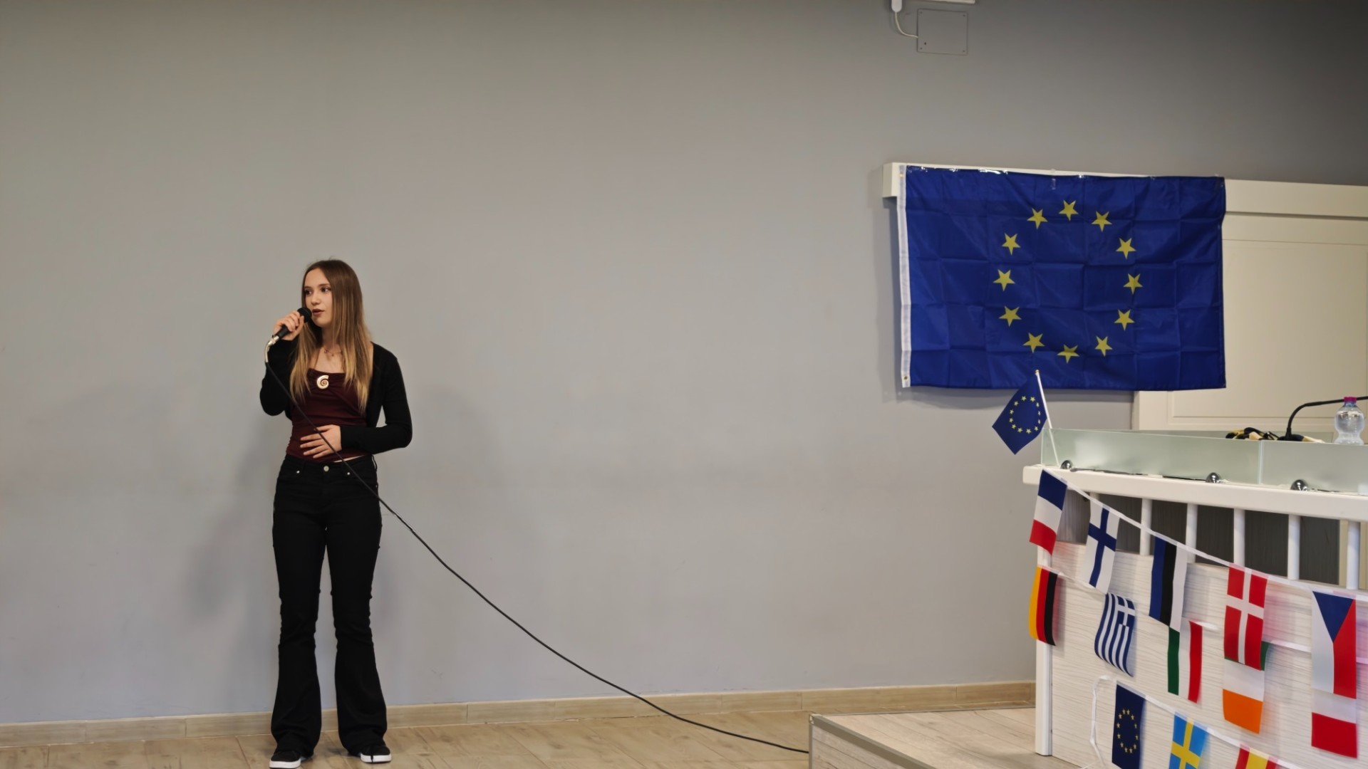 inaugurazione scuola ambasciatrice parlamento europeo