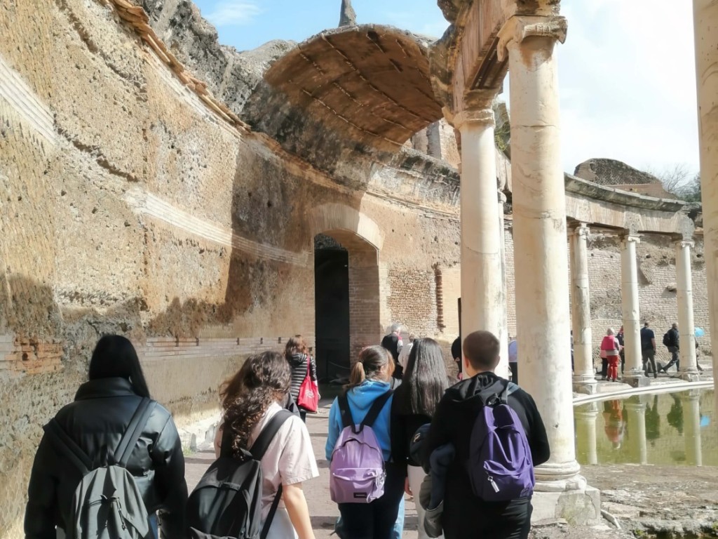 villa adriana 2025